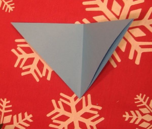Beautiful snowflakes for the New Year of 2017 with their own hands of paper - diagrams and photos in stages. Master classes for children on large snowflakes in origami technique