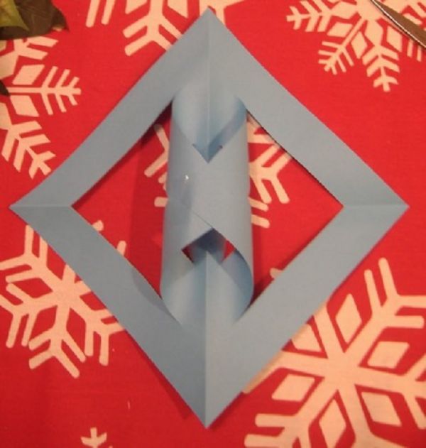 Beautiful snowflakes for the New Year of 2017 with their own hands of paper - diagrams and photos in stages. Master classes for children on large snowflakes in origami technique