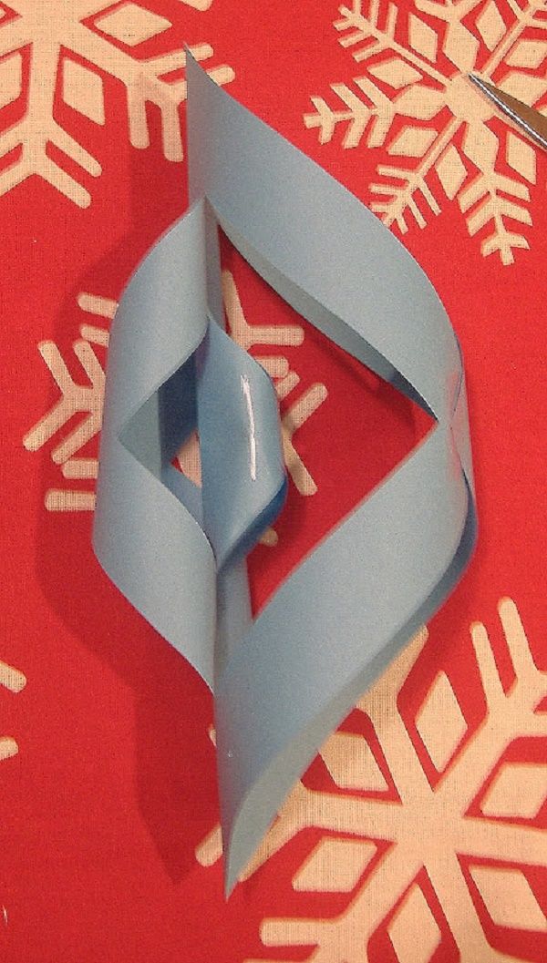 Beautiful snowflakes for the New Year of 2017 with their own hands of paper - diagrams and photos in stages. Master classes for children on large snowflakes in origami technique