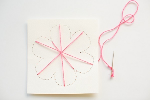 Postcard for Mother's Day with own hands, master classes with photos for kindergarten and 1-3 grades