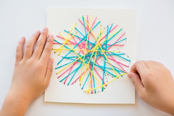 Postcard for Mother's Day with own hands, master classes with photos for kindergarten and 1-3 grades