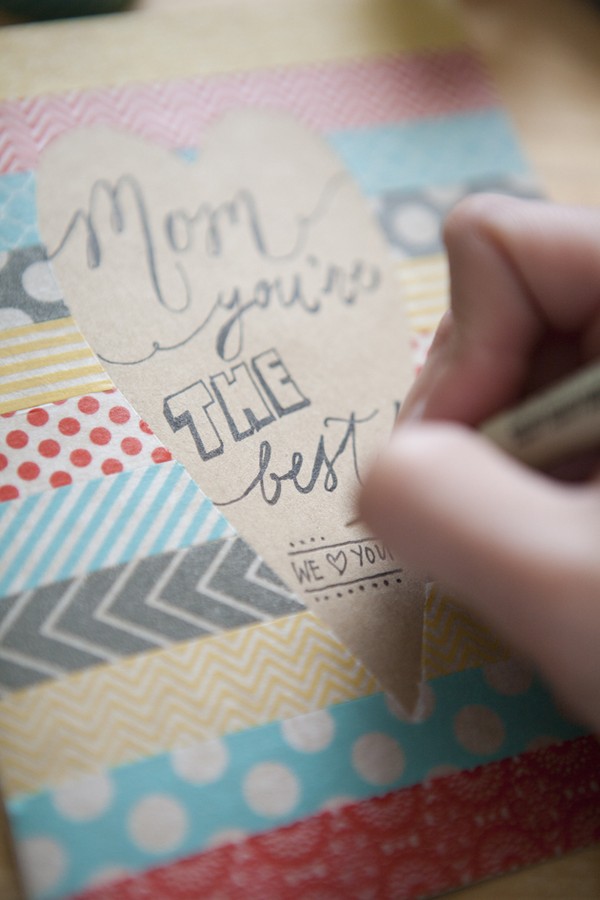 Postcard for Mother's Day with own hands, master classes with photos for kindergarten and 1-3 grades