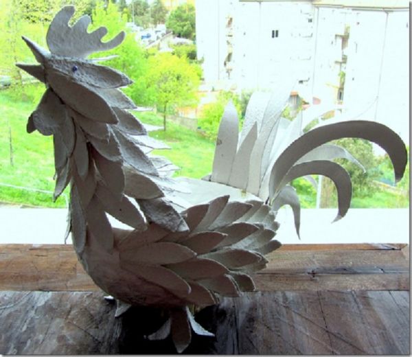 Rooster with his own hands
