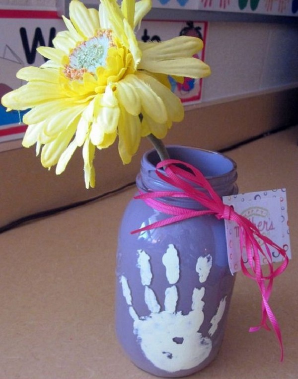 Gift for Mother's Day with own hands - master classes for kindergarten and primary school