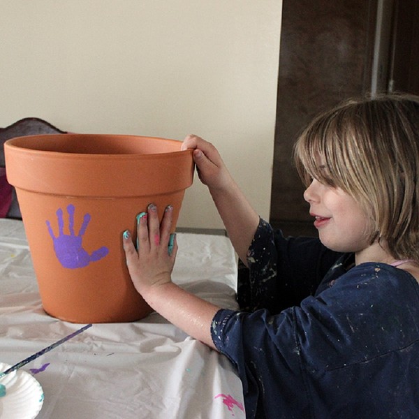 Gift for Mother's Day with own hands - master classes for kindergarten and primary school