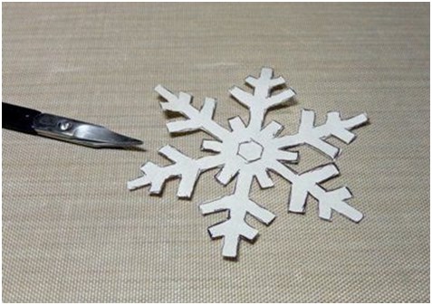 cut out a snowflake
