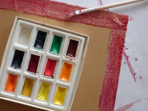 Scrapbooking: a hand-crafted by May 9 with their own hands in school