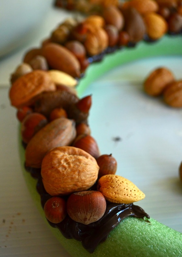Crafts from chestnuts on the theme of Autumn