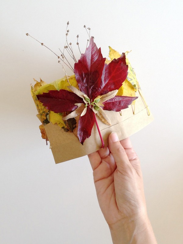 Crafts from leaves on the theme "Autumn" with their own hands for schoolchildren