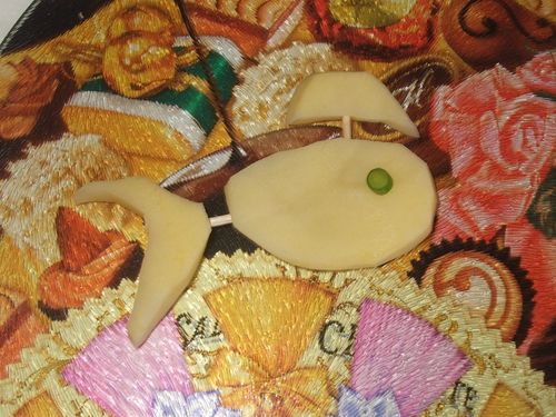 Crafts from vegetables by own hands