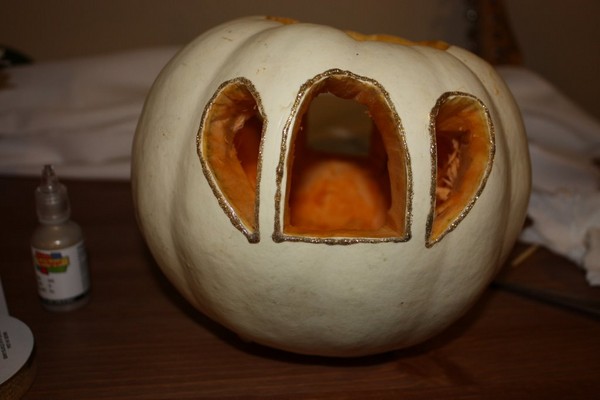 Crafts from a pumpkin with their own hands for kindergarten and school, step by step master classes
