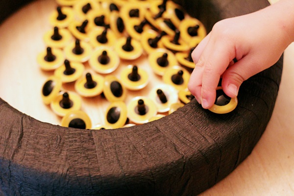 Crafts for children on Halloween