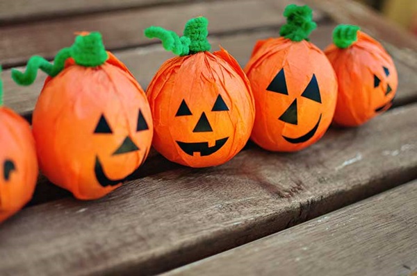 Crafts for children on Halloween