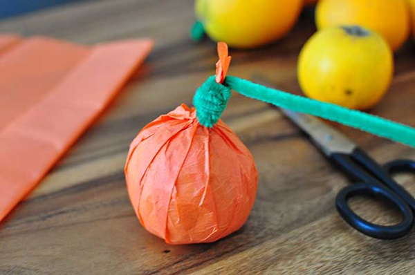 Crafts for children on Halloween