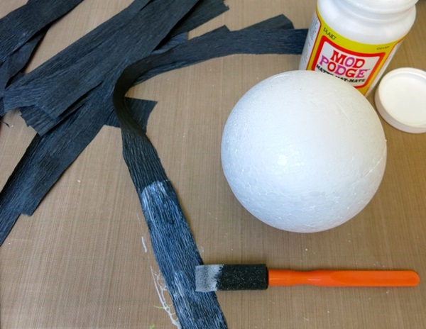Crafts for children on Halloween