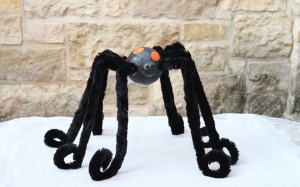 Crafts for children on Halloween