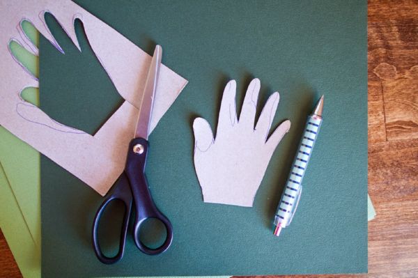 Crafts for the New Year 2017 with their own hands, master classes - from paper and materials to the kindergarten and school