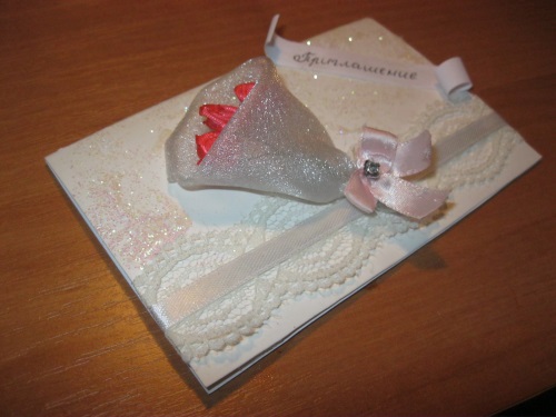 Original invitations to the wedding with their own hands