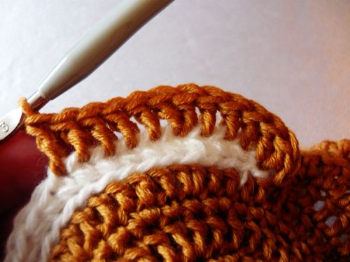 How to tie a hook in the form of a chicken