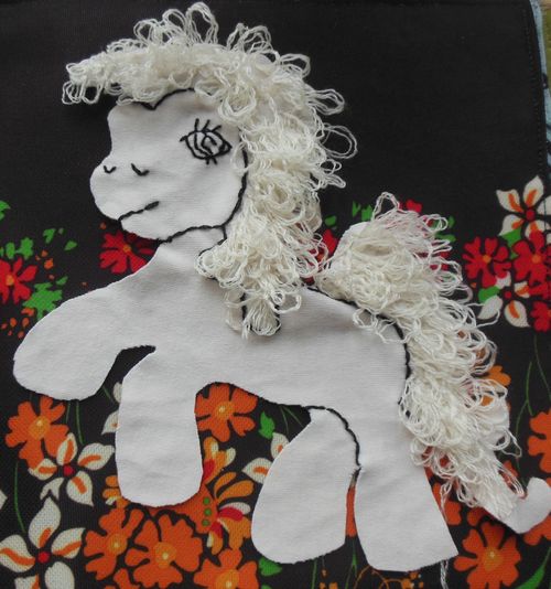 Soft toys with their own hands