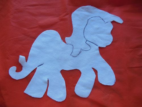 Soft toys with their own hands