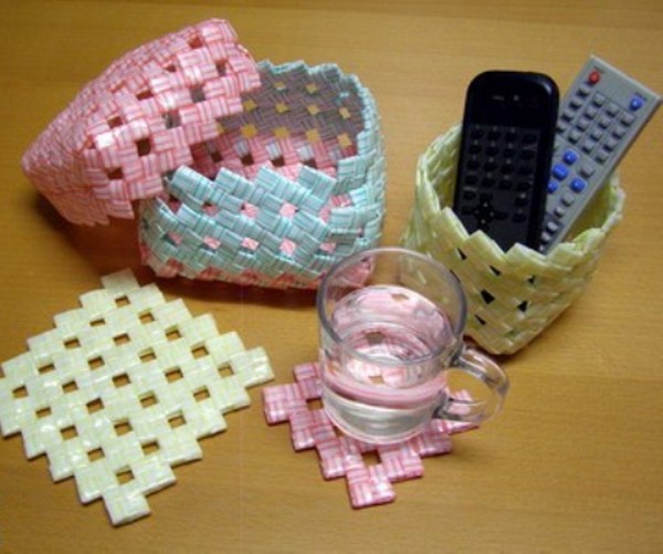 Baskets from cocktail tubes and newspapers