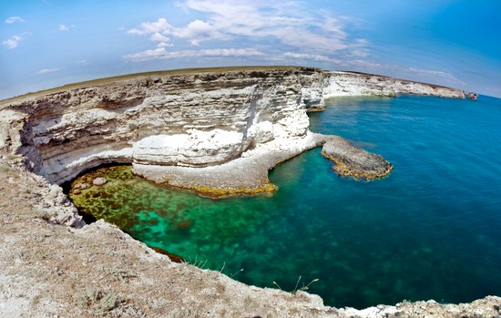 Fish big and small: the best places for fishing in Crimea