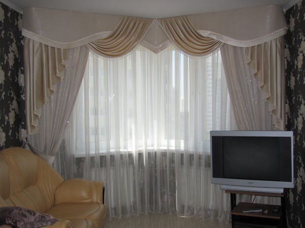 Curtains with svagami own hands - photos and patterns