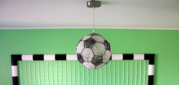 Lamp ball with your hands
