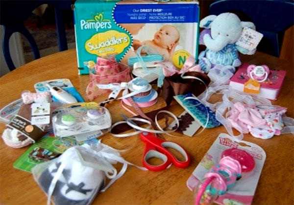 How to make a cake from diapers yourself