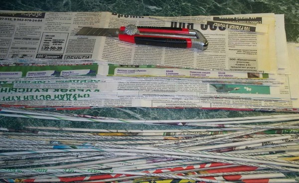Weaving from newspaper tubes for beginners