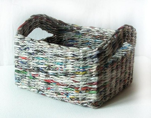 Weaving from newspaper tubes for beginners