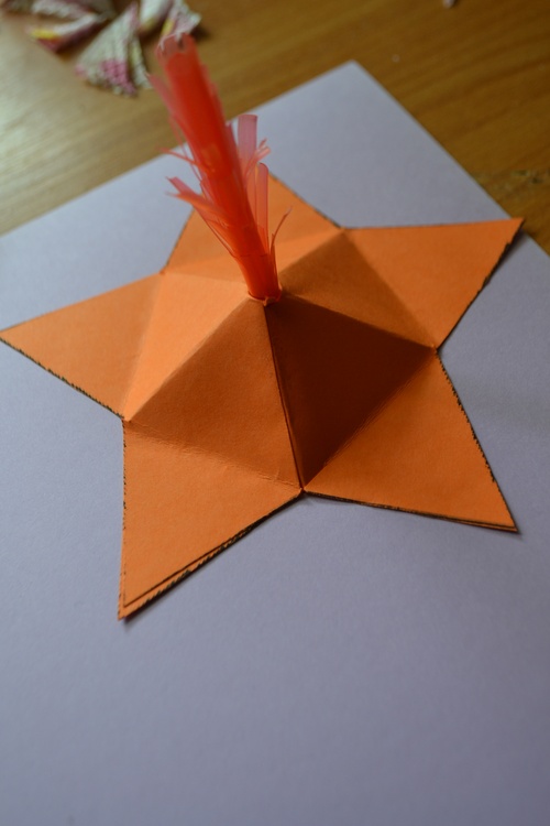 Crafts by May 9: perpetual fire from paper by own hands