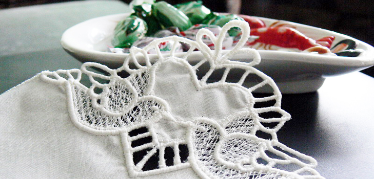 Embroidery Richelieu: a master class for beginners