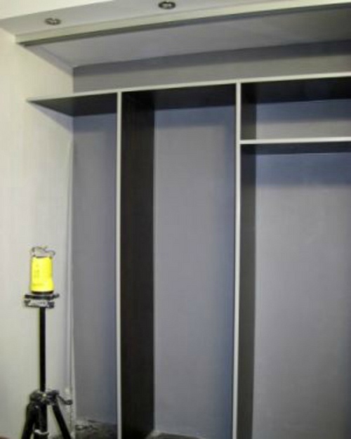 Built-in wardrobe with own hands