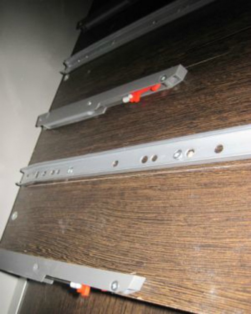 Built-in wardrobe with own hands