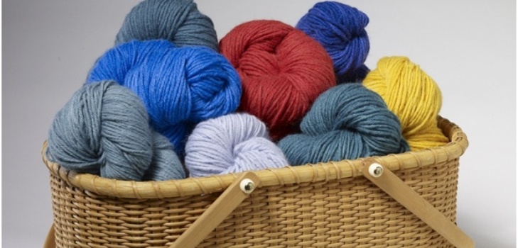basket with balls