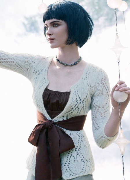 Knitted female jackets with their own hands