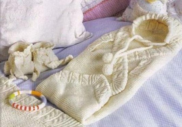 How to tie a newborn's overalls: charts and step-by-step instructions