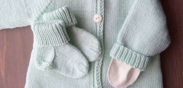 How to tie a newborn's overalls: charts and step-by-step instructions