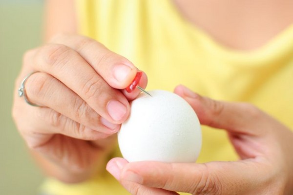 How to decorate eggs for Easter with your own hands - interesting master classes with photos