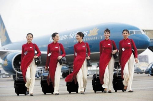 How to become a flight attendant?