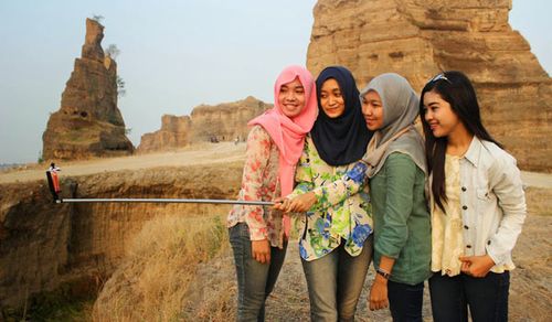 How to choose a monopod and use it