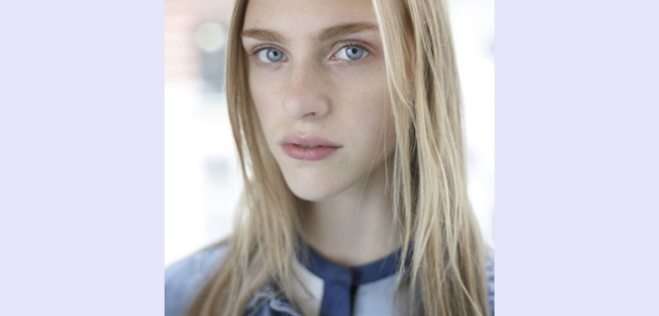 10 Tips for Straightening Hair
