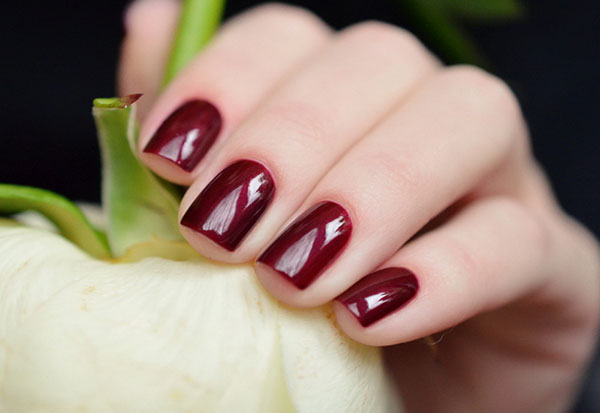 Perfect manicure: three rules of daily care