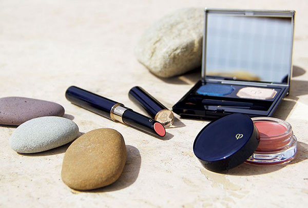 Enchanting naturalness: makeup with new products Clé de Peau S / S 2017