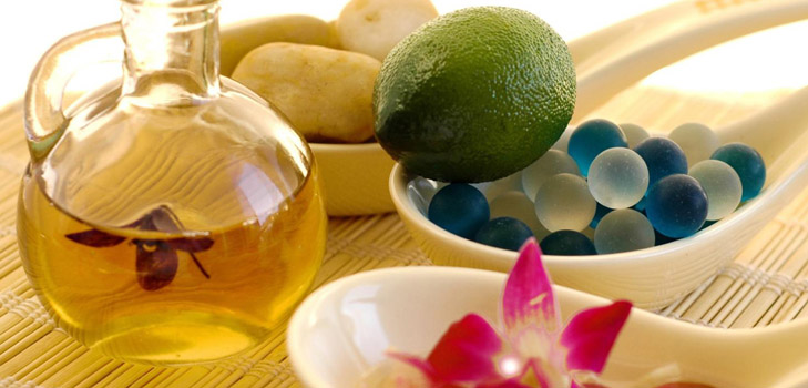 Essential oils for the face skin - gentle care with the help of natural ingredients