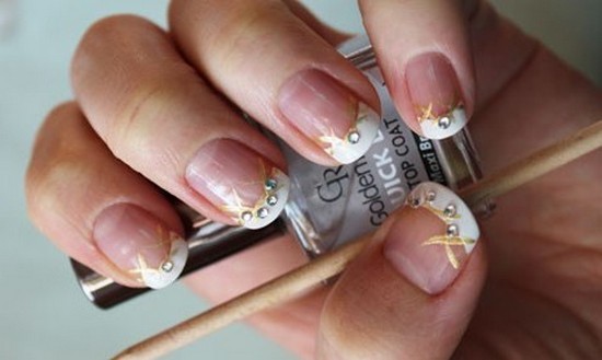 Decoration with rhinestones