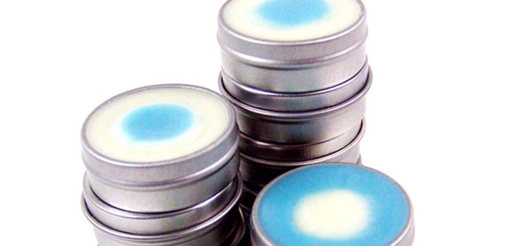 How to make a two-color lip balm