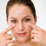 How to remove circles under the eyes